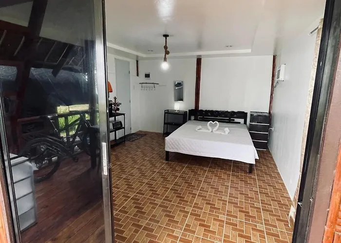 John And Novy's Holiday home San Francisco (Cebu)
