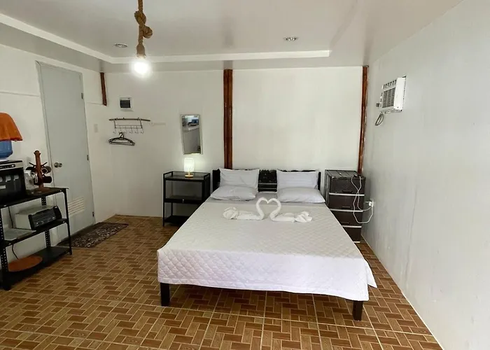 John And Novy's Holiday home San Francisco (Cebu)
